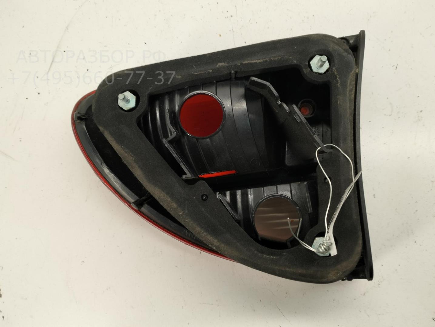 Фонарь задний левый