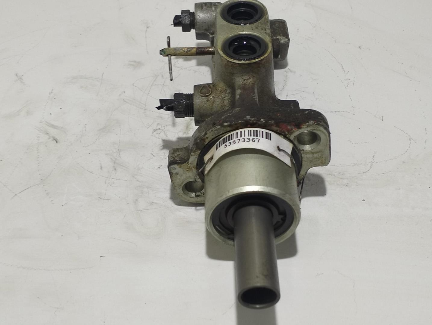 Цилиндр тормозной главный