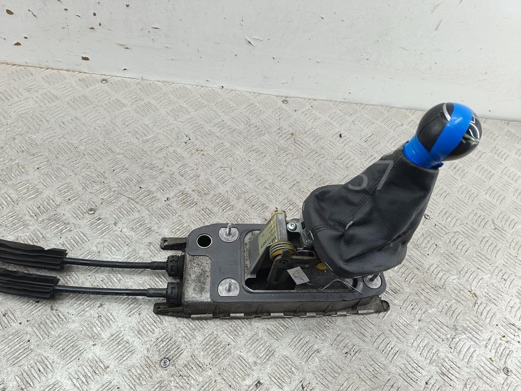 Кулиса МКПП / АКПП