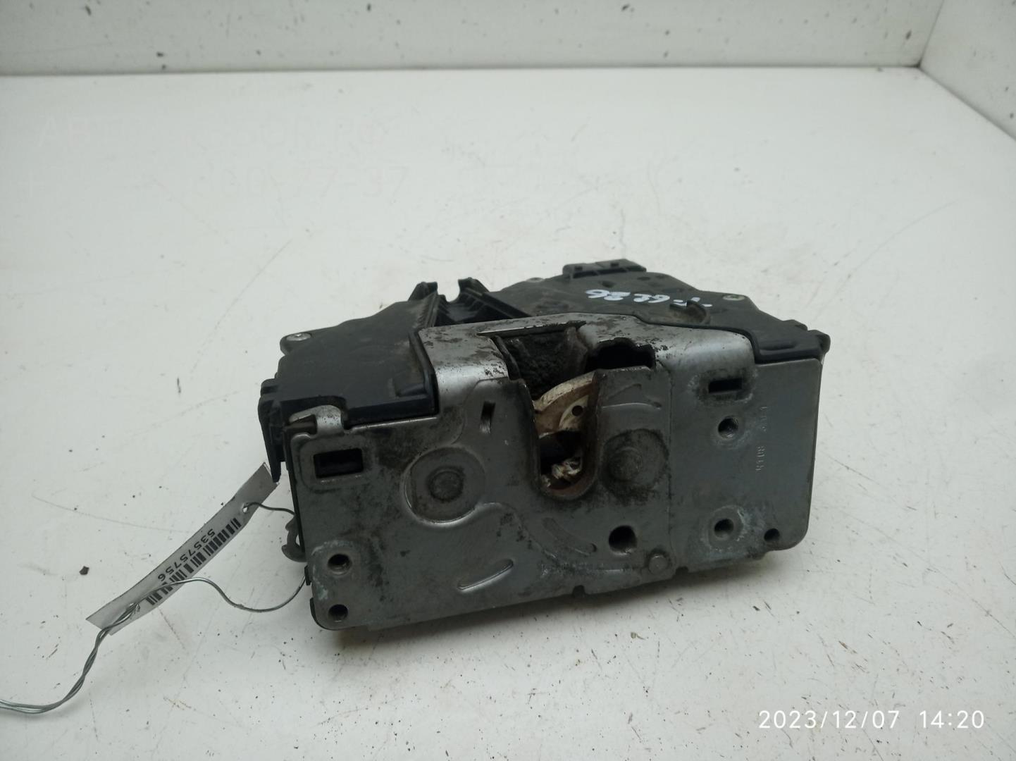 Замок двери сдвижной