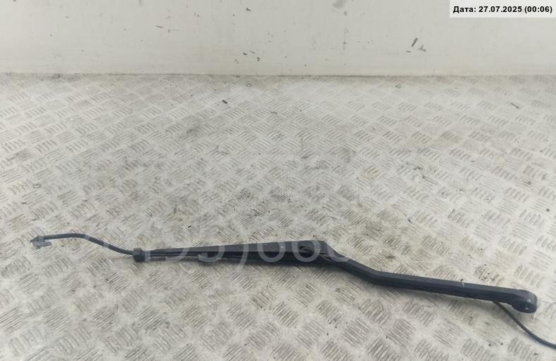 Поводок стеклоочистителя передний правый