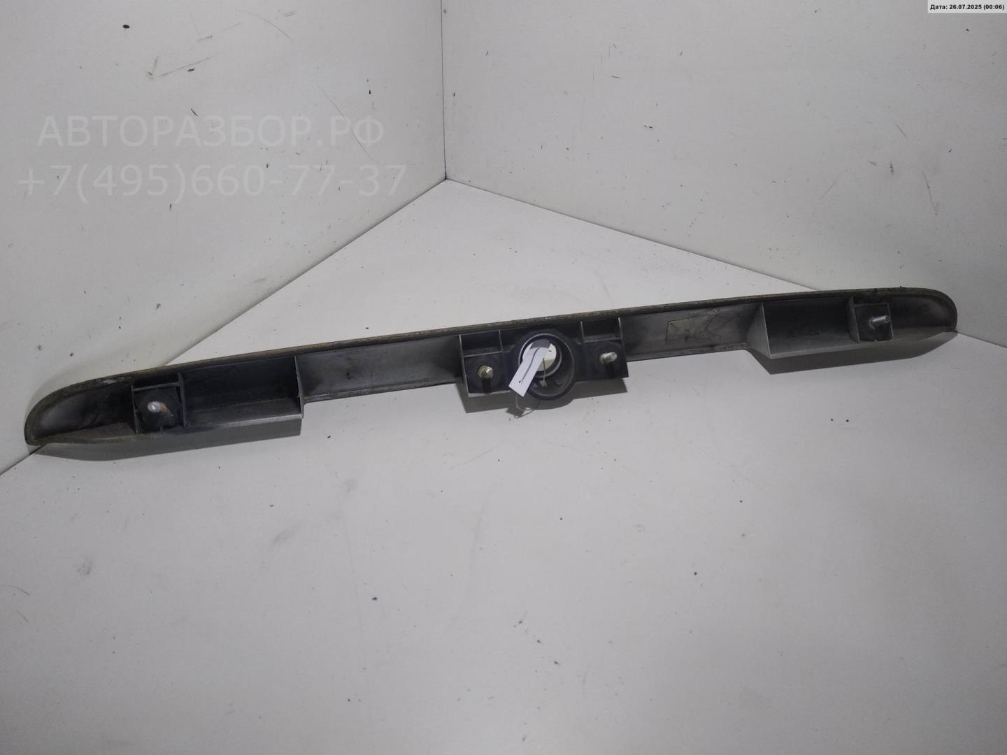 Накладка крышки багажника