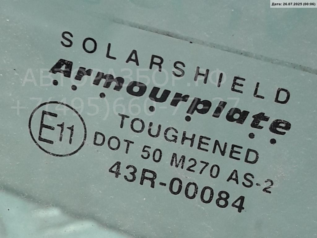 Стекло двери передней правой