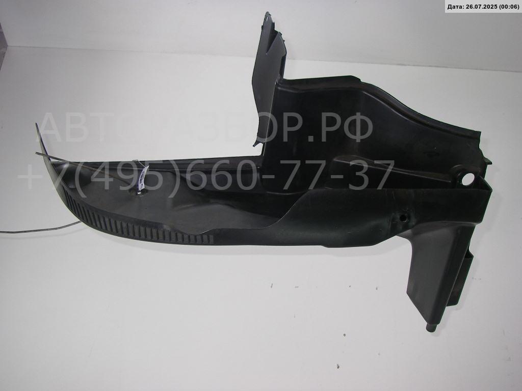 Накладка переднего крыла правого
