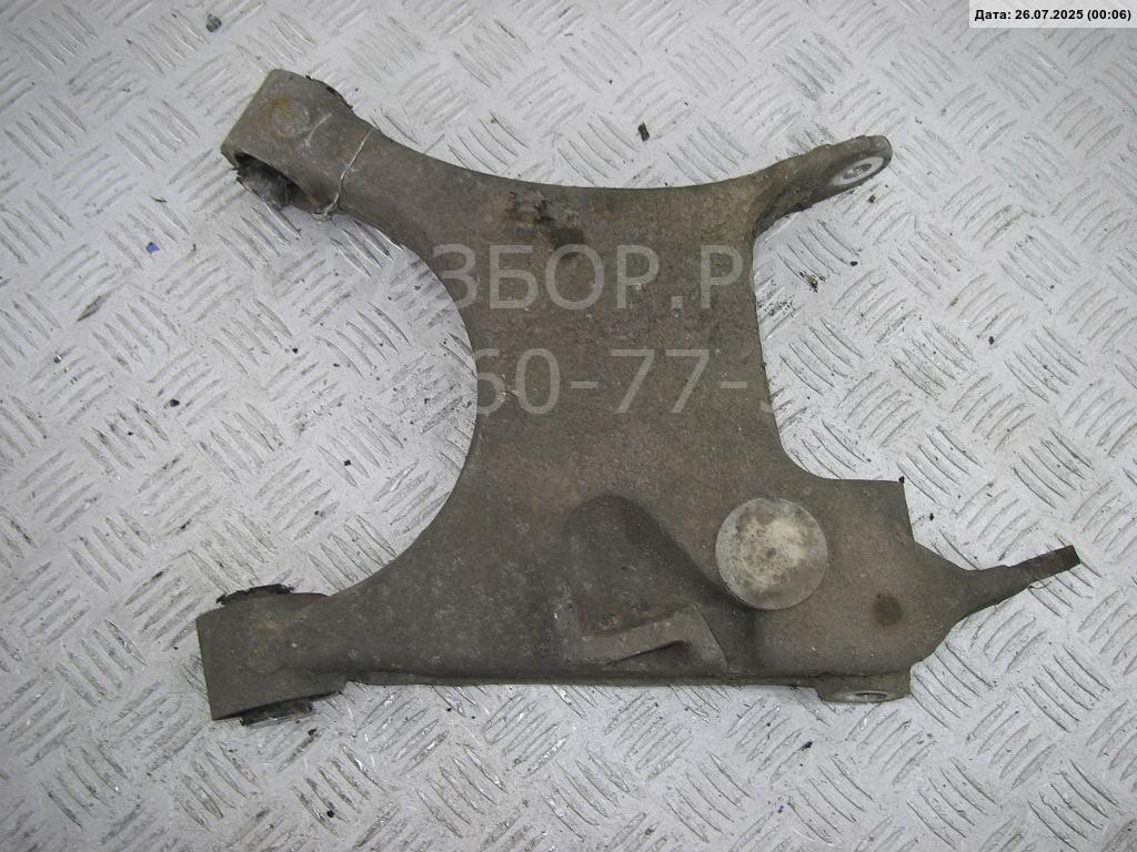 Рычаг задний правый