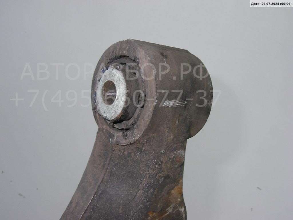 Рычаг задний правый