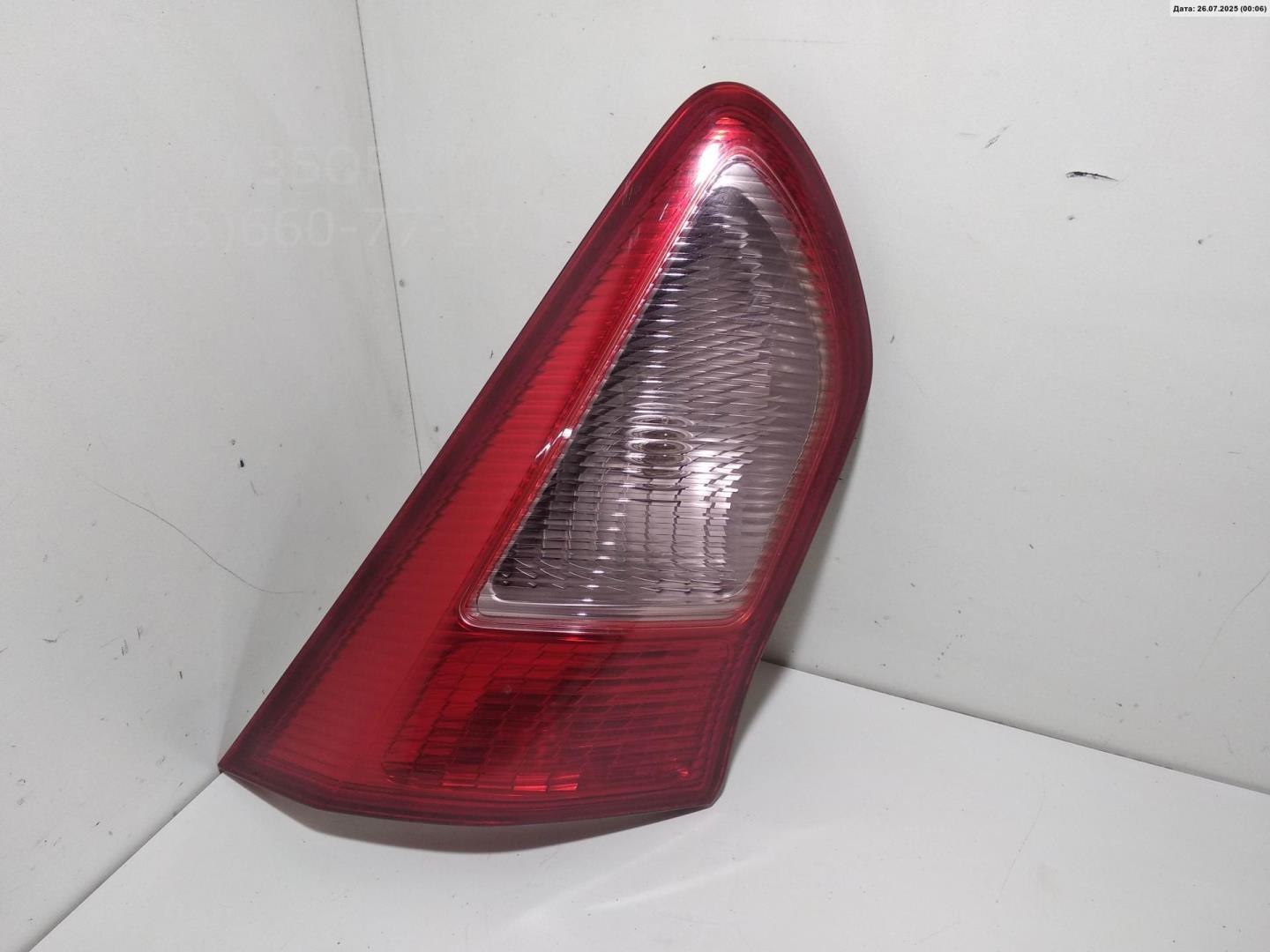 Фонарь задний внутренний левый