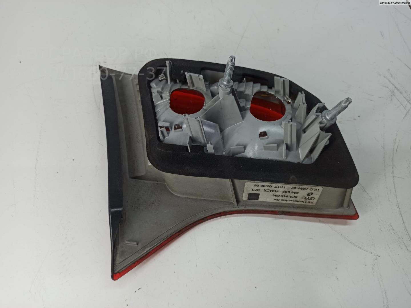 Фонарь задний внутренний правый