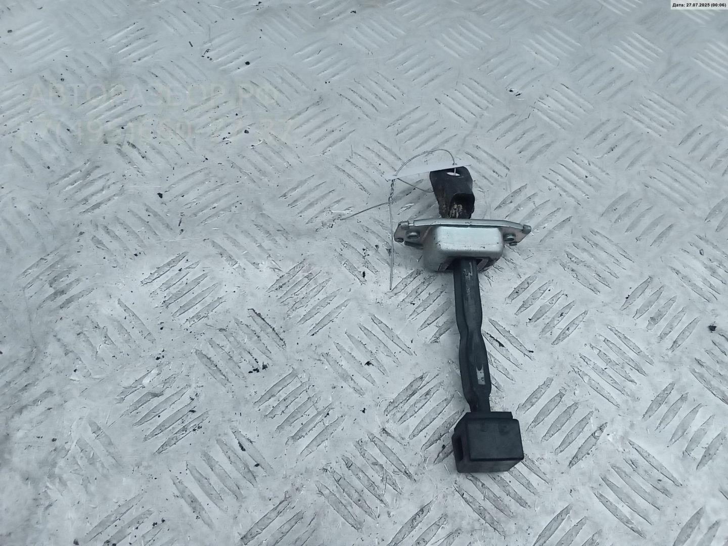 Ограничитель двери