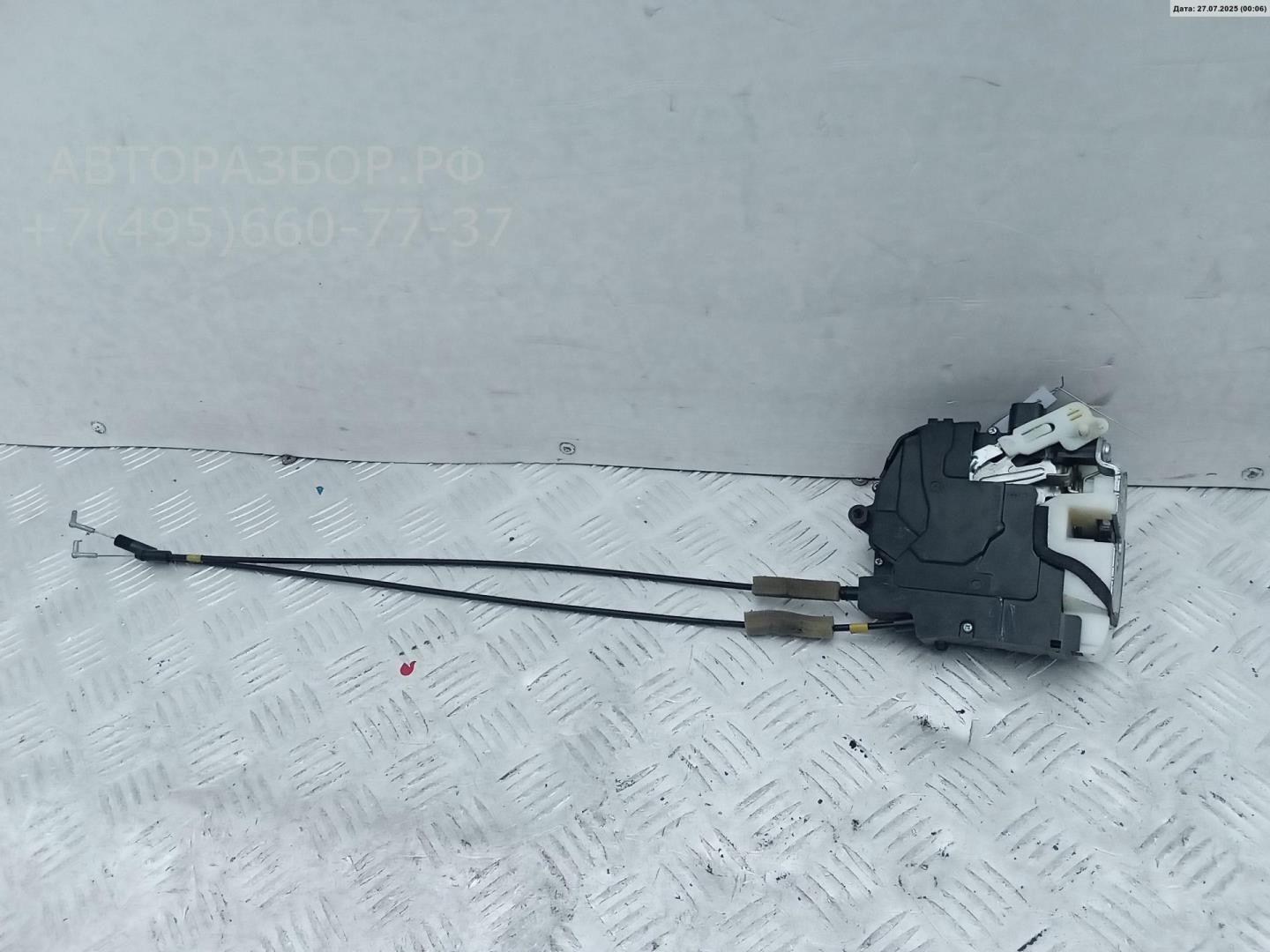 Замок двери задней левой