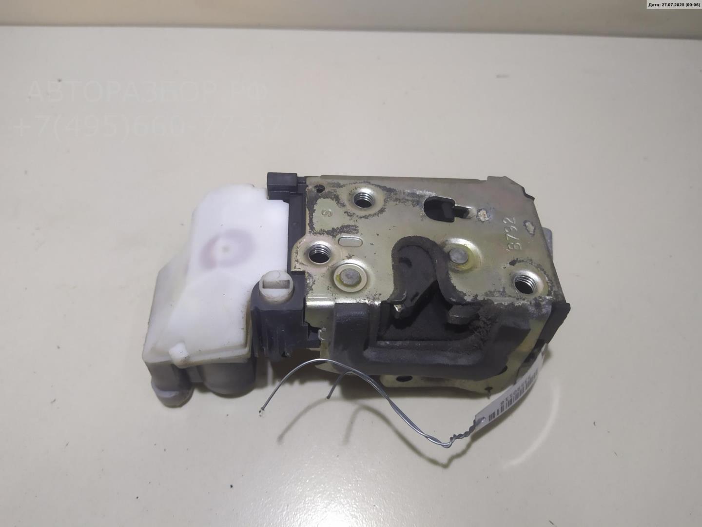 Замок двери задней левой