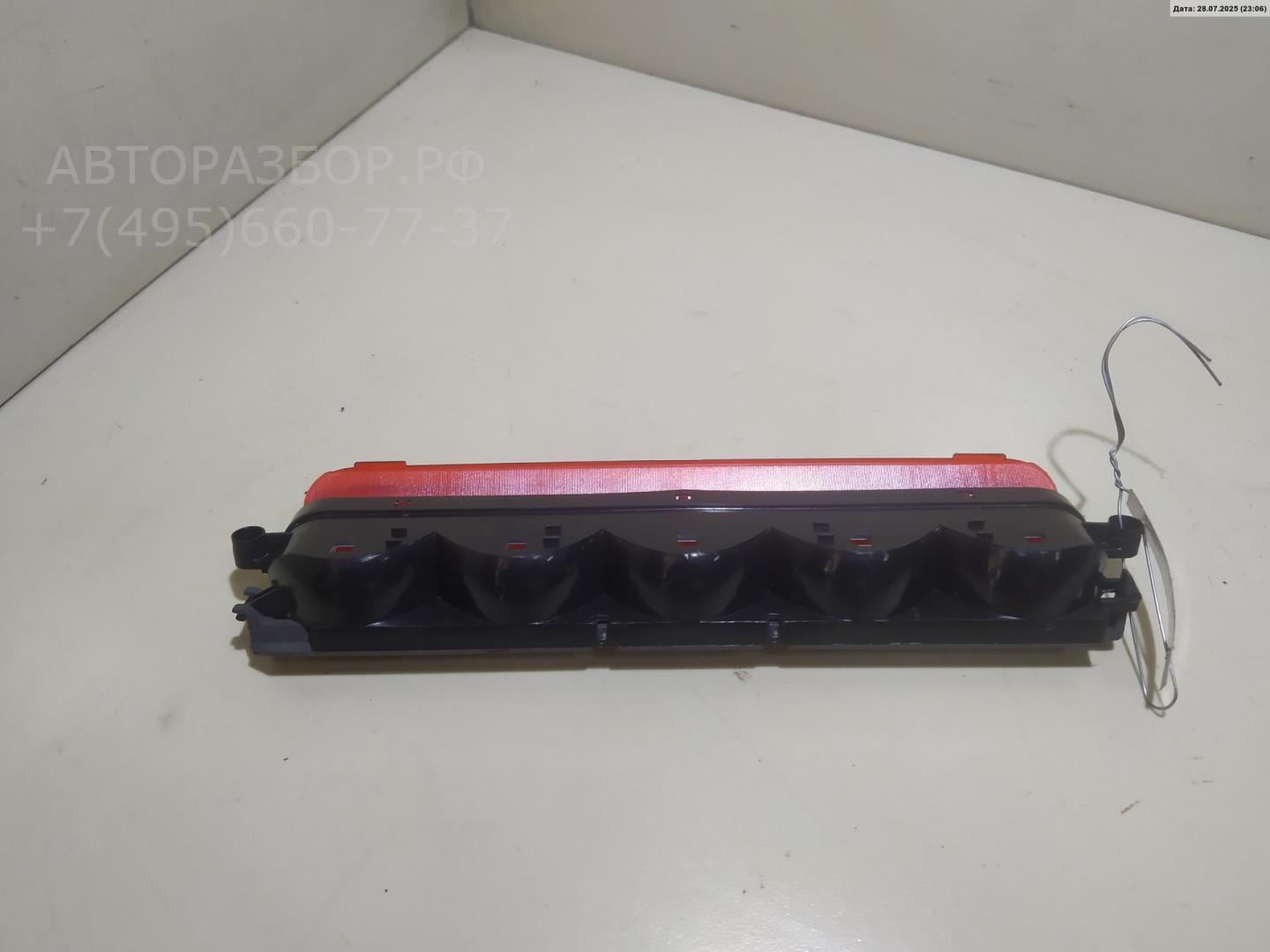 Фонарь задний (стоп сигнал)