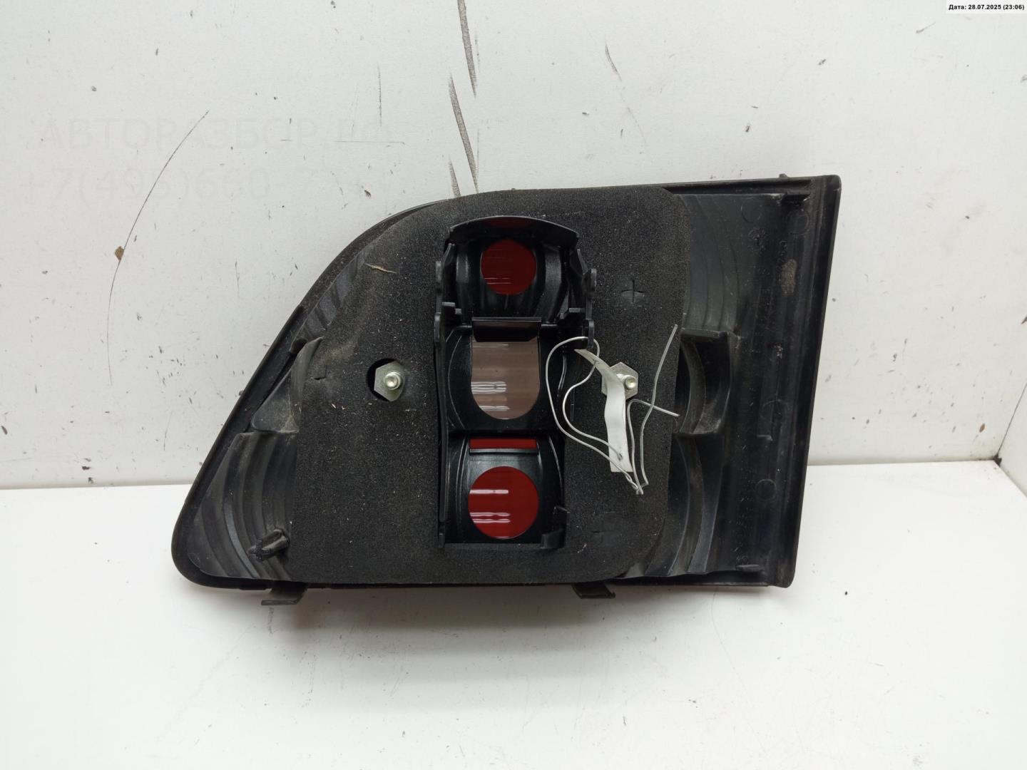 Фонарь задний внутренний левый