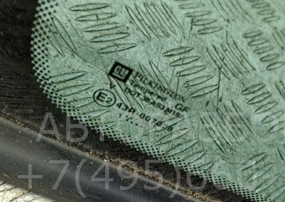 Стекло кузовное глухое левое