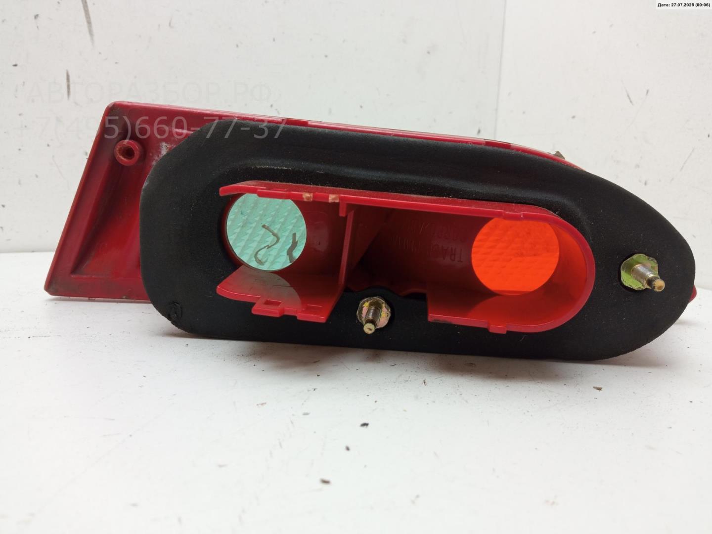 Фонарь задний внутренний левый