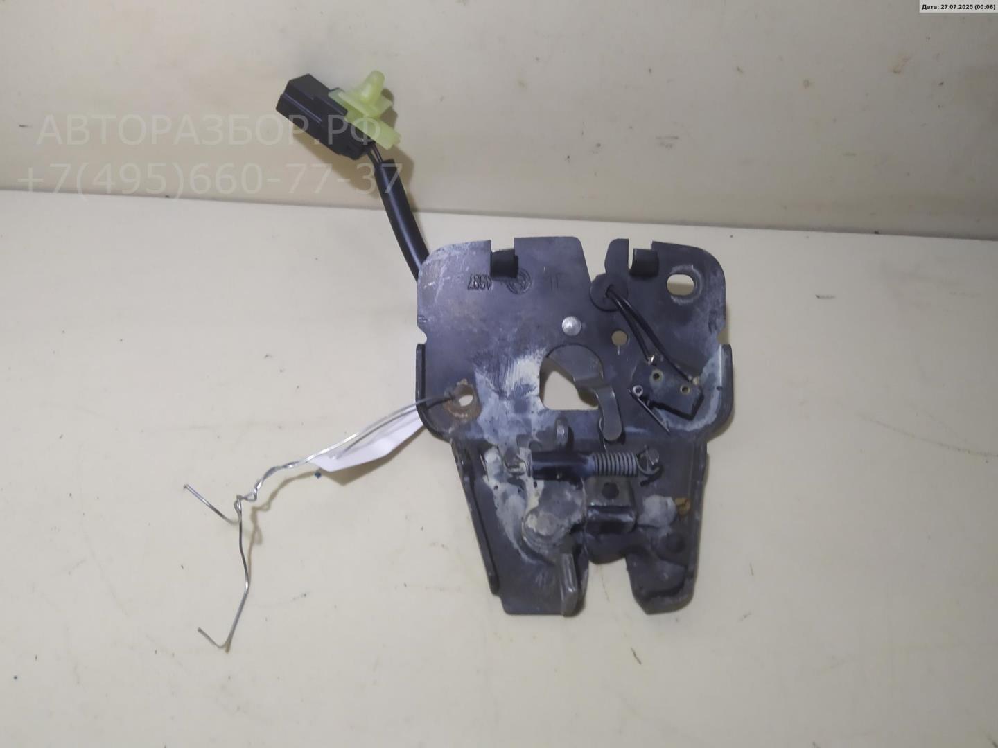 Замок багажника