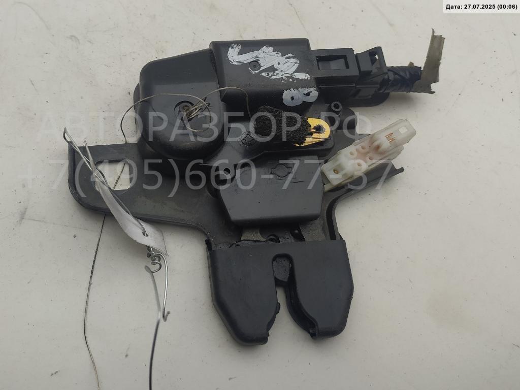 Замок багажника