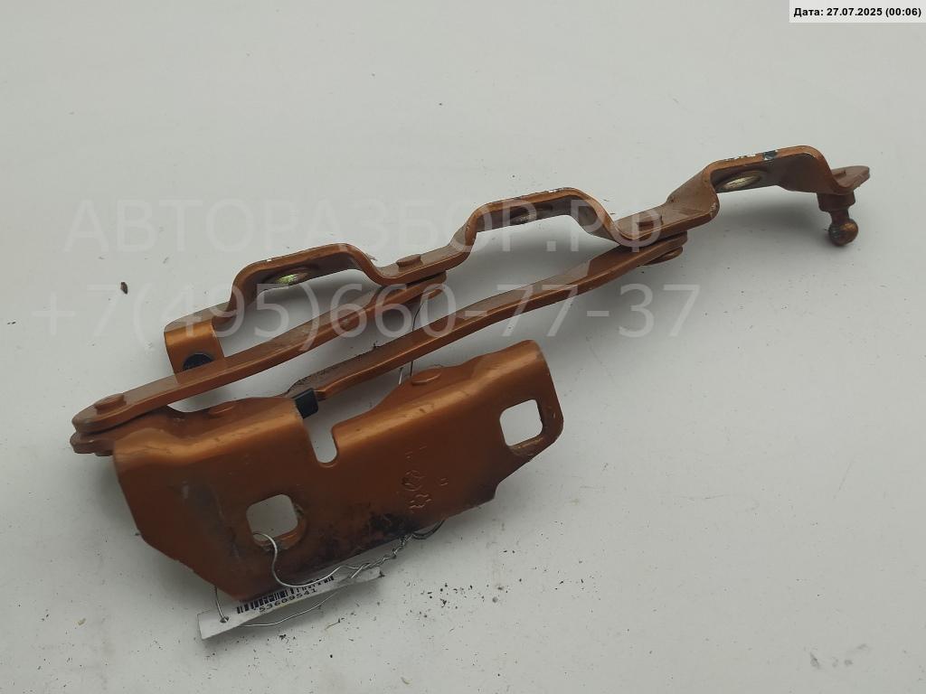 Петля крышки багажника