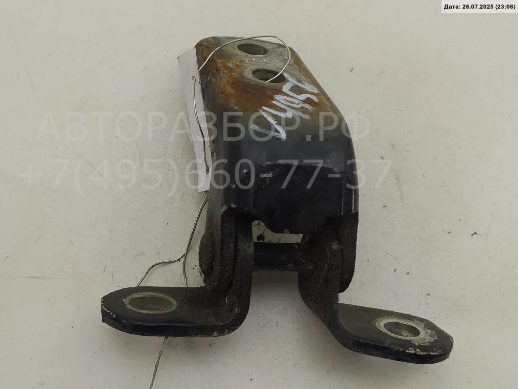 Петля двери