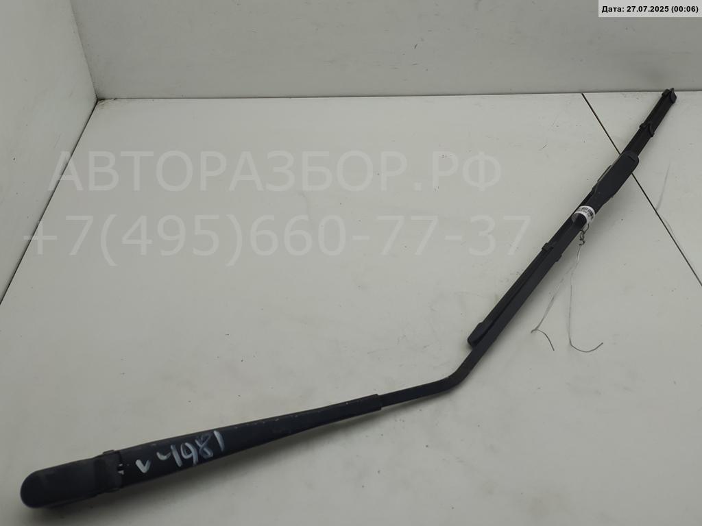 Поводок стеклоочистителя заднего