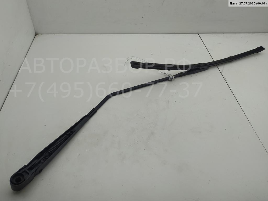 Поводок стеклоочистителя заднего