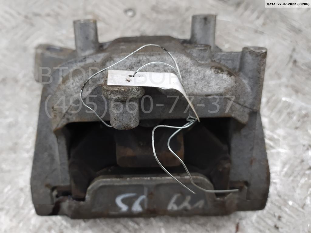 Опора двигателя