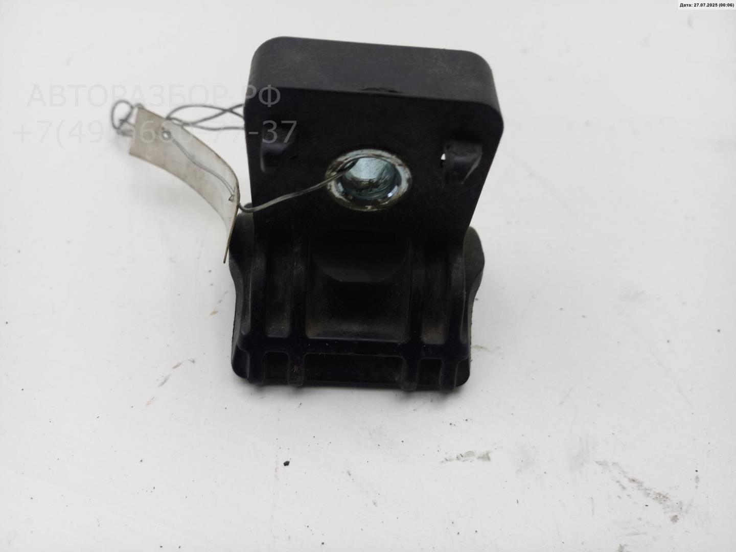 Кронштейн радиатора