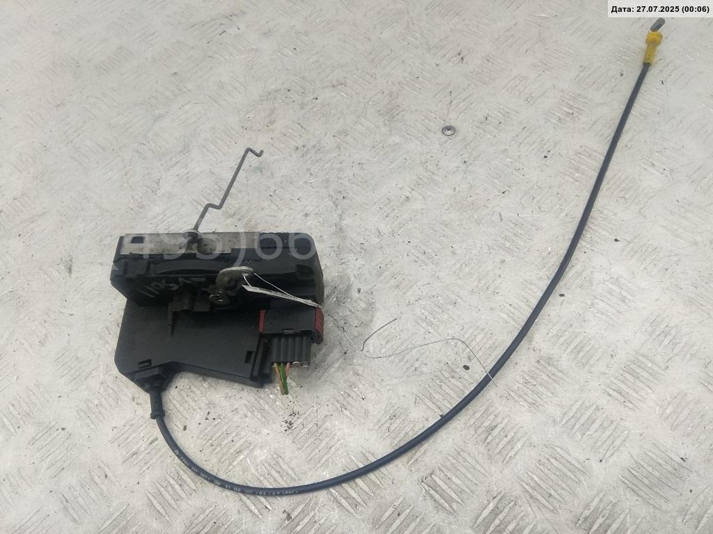 Замок двери передней правой