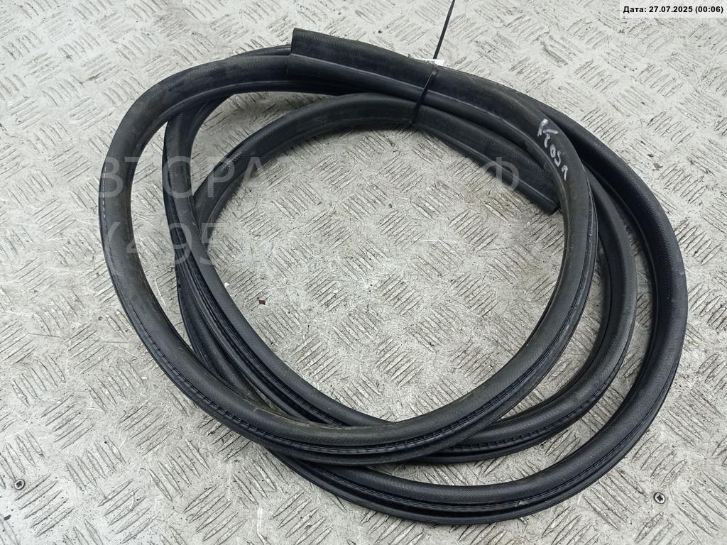 Уплотнитель багажника