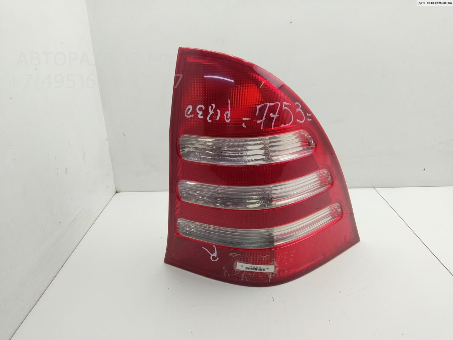 Фонарь задний правый