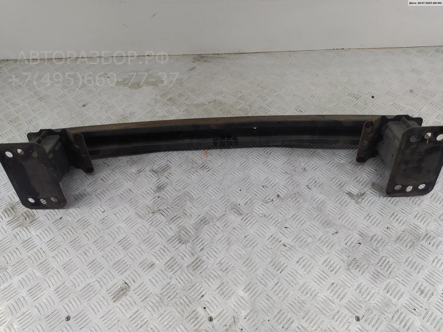 Усилитель переднего бампера