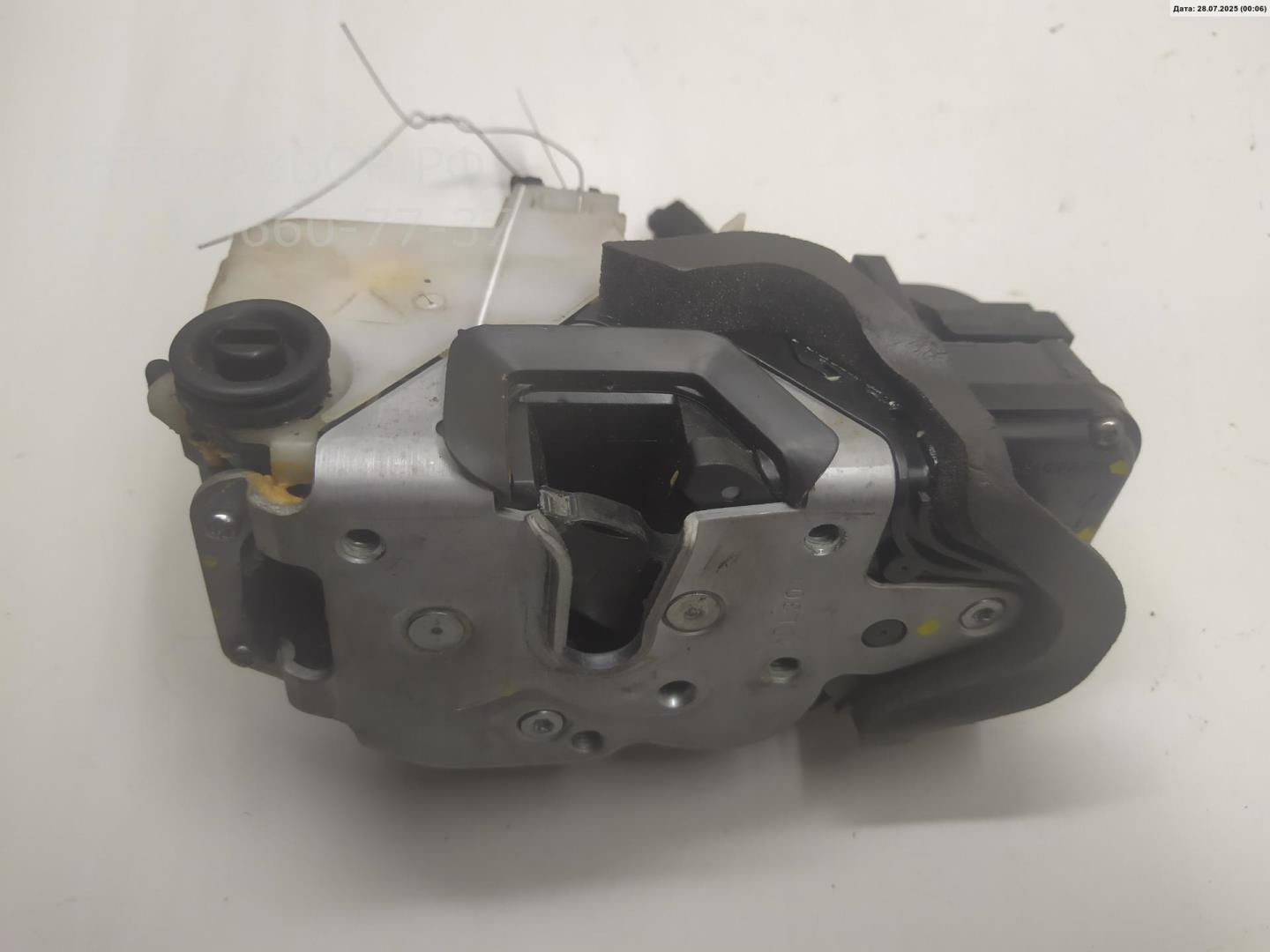 Замок двери задней правой