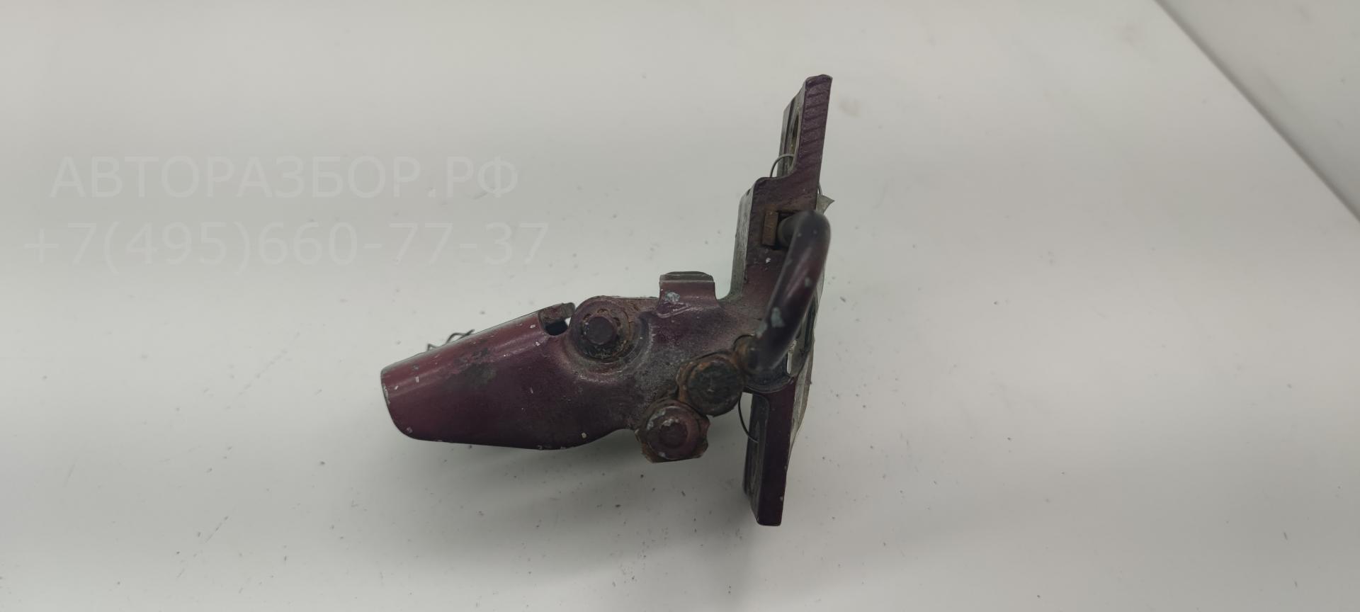 Петля двери