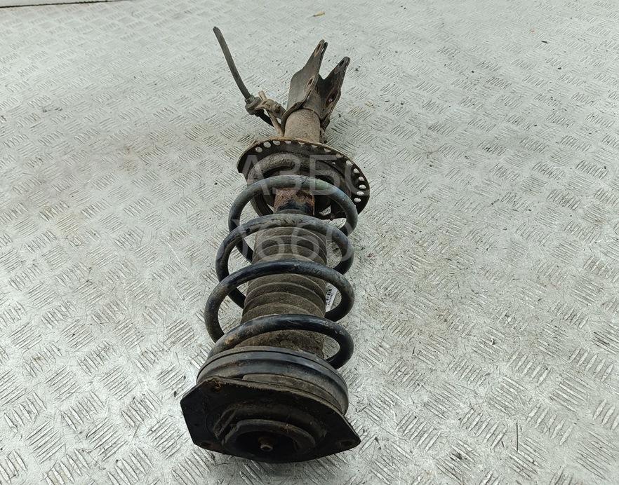 Амортизатор передний правый