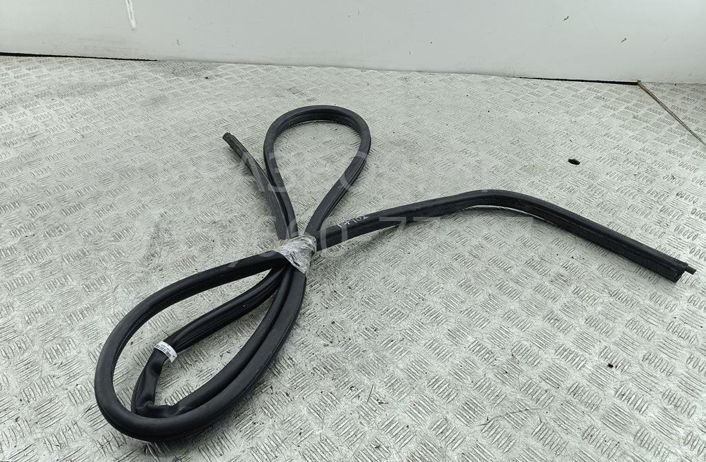 Уплотнитель двери