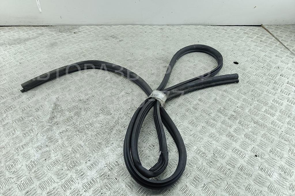 Уплотнитель двери