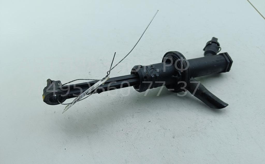 Цилиндр сцепления главный