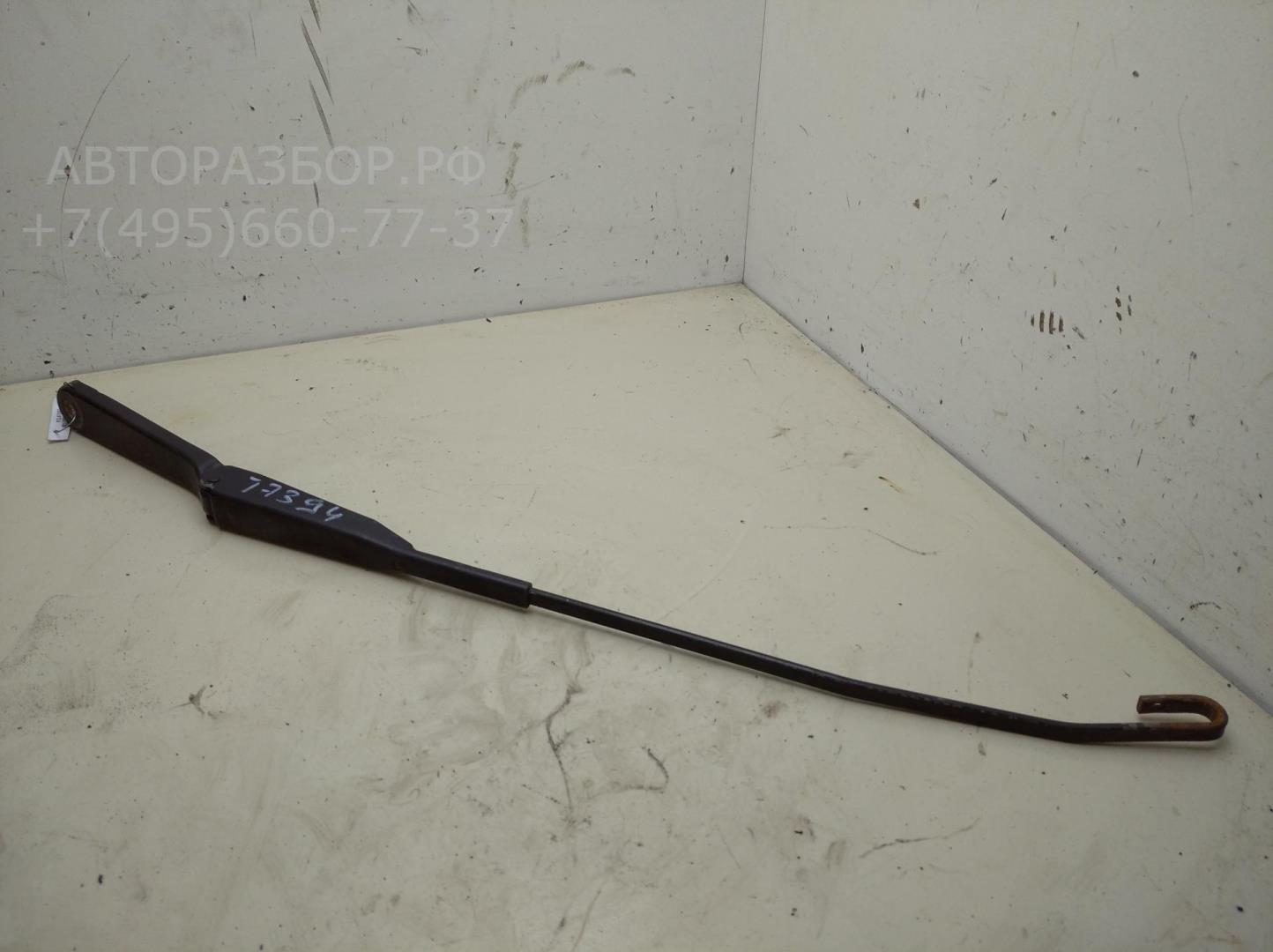 Поводок стеклоочистителя передний левый