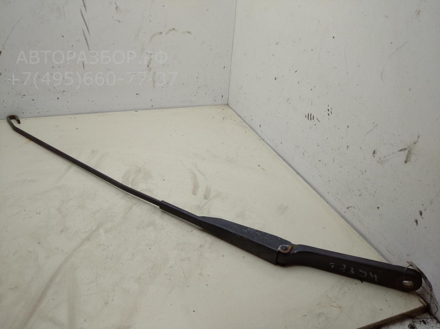 Поводок стеклоочистителя передний правый