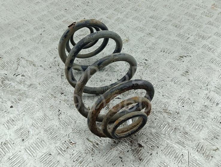 Пружина задняя