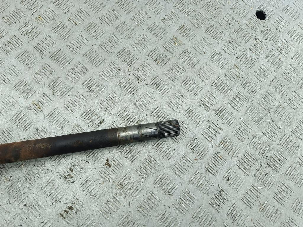 Полуось передняя правая