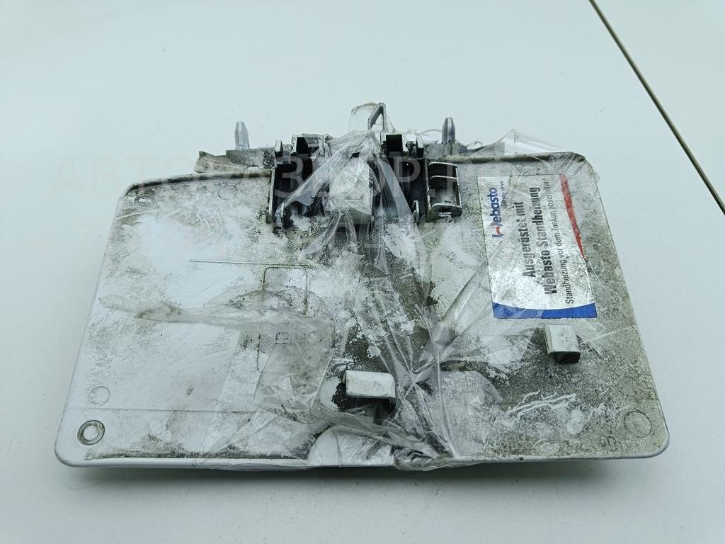 Лючок бензобака