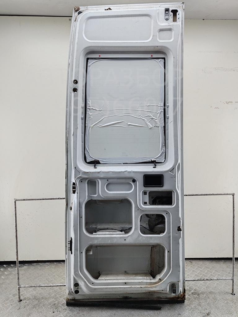 Дверь багажника правая