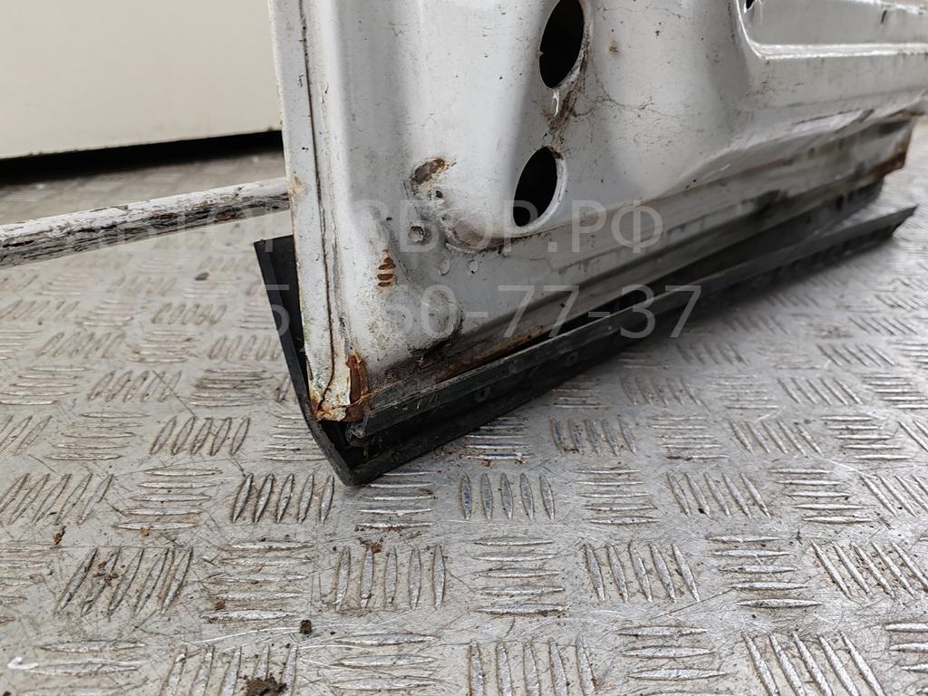 Дверь багажника правая