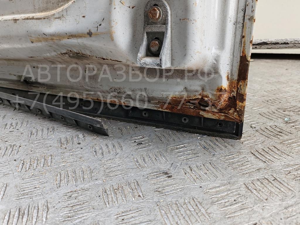 Дверь багажника правая