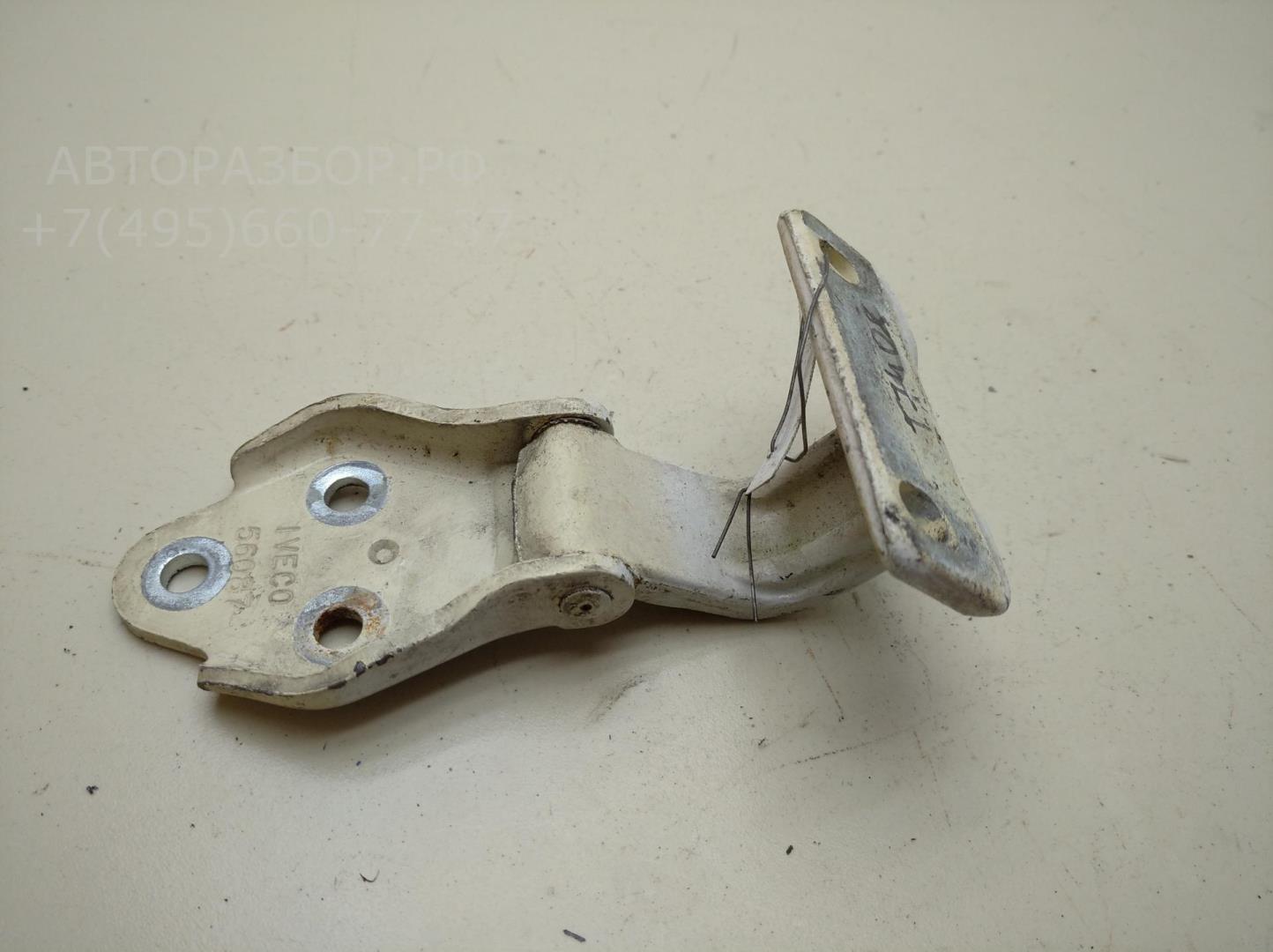 Петля двери