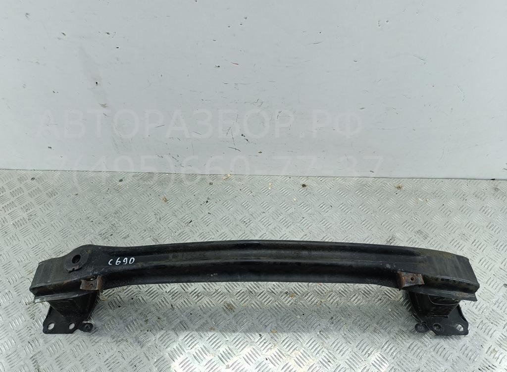 Усилитель переднего бампера