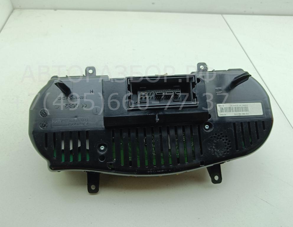 Панель приборов