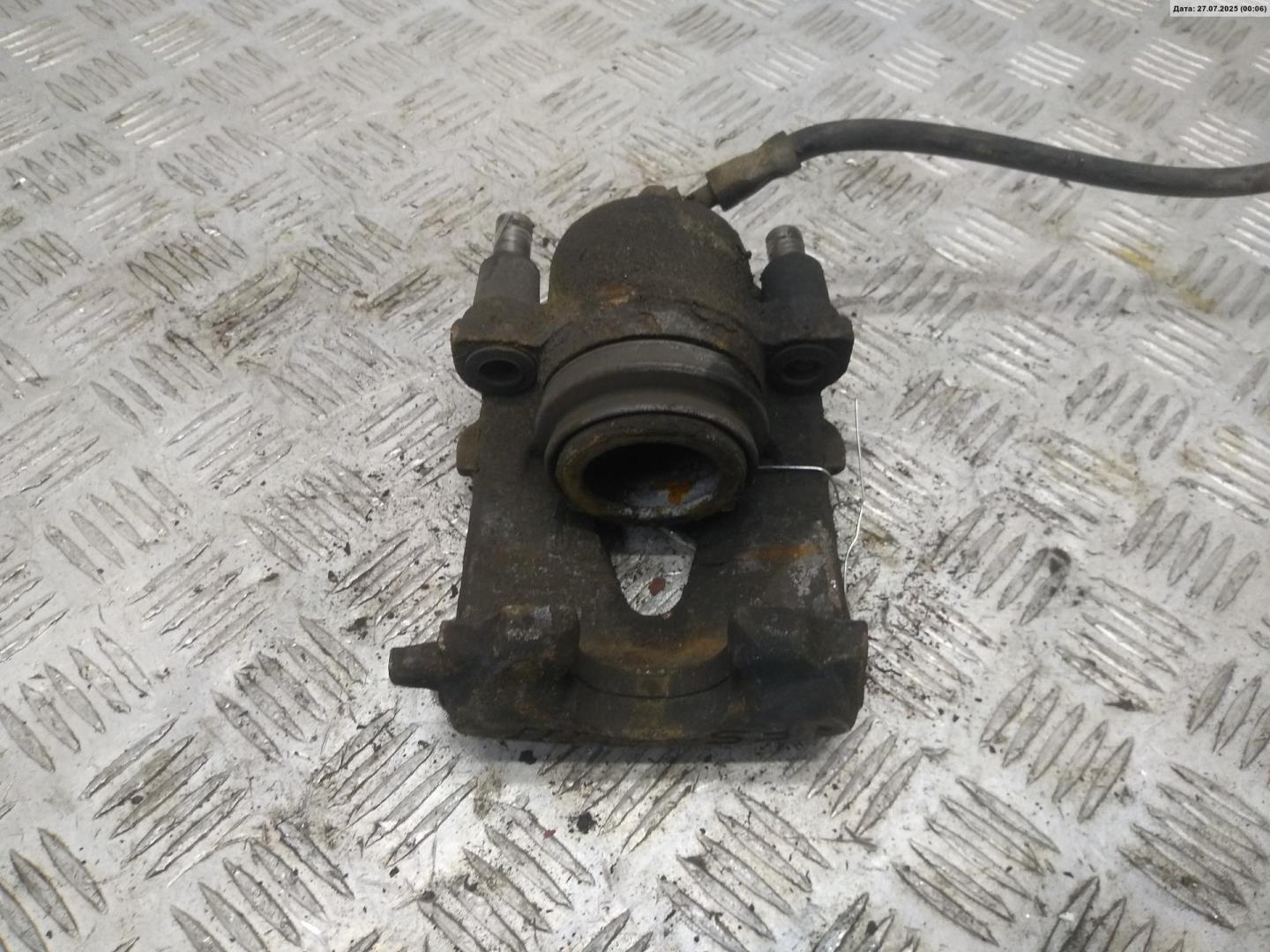 Суппорт передний правый