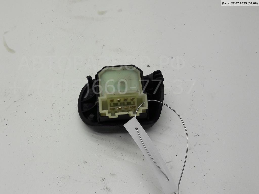 Кнопка регулировки зеркала